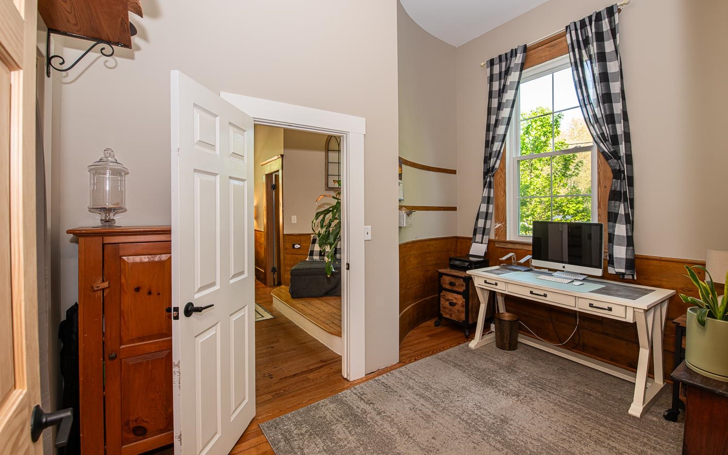 Epping, New Hampshire 03042, United States, 3 Bedrooms Bedrooms, ,2 BathroomsBathrooms,Residential,Pending,131054