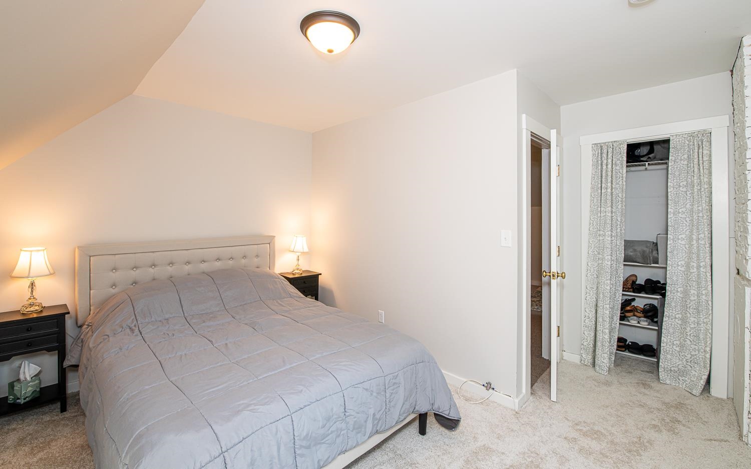 Epping, New Hampshire 03042, United States, 3 Bedrooms Bedrooms, ,2 BathroomsBathrooms,Residential,Pending,131054