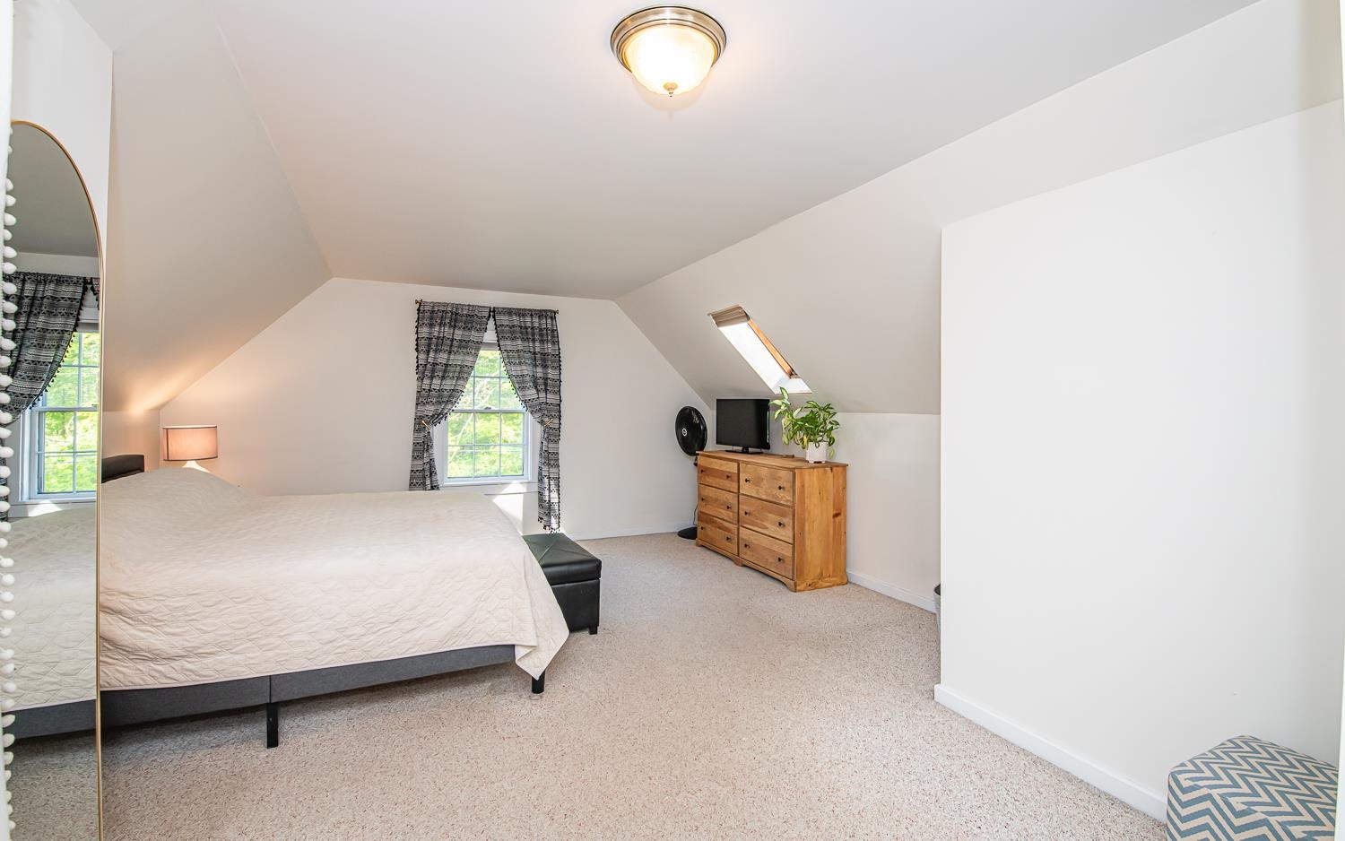 Epping, New Hampshire 03042, United States, 3 Bedrooms Bedrooms, ,2 BathroomsBathrooms,Residential,Pending,131054