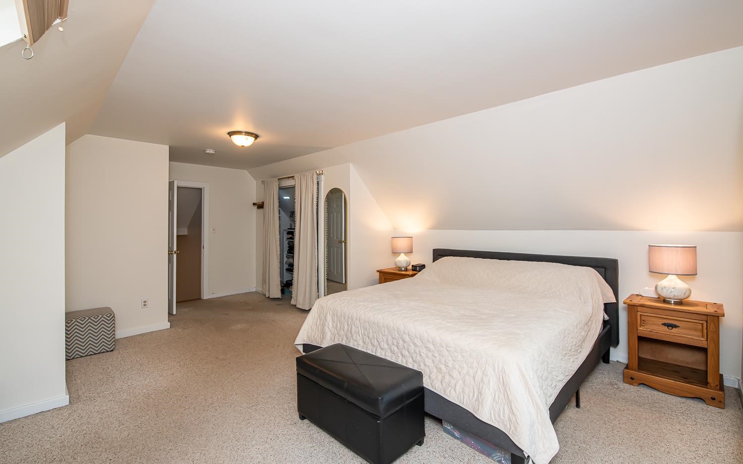 Epping, New Hampshire 03042, United States, 3 Bedrooms Bedrooms, ,2 BathroomsBathrooms,Residential,Pending,131054