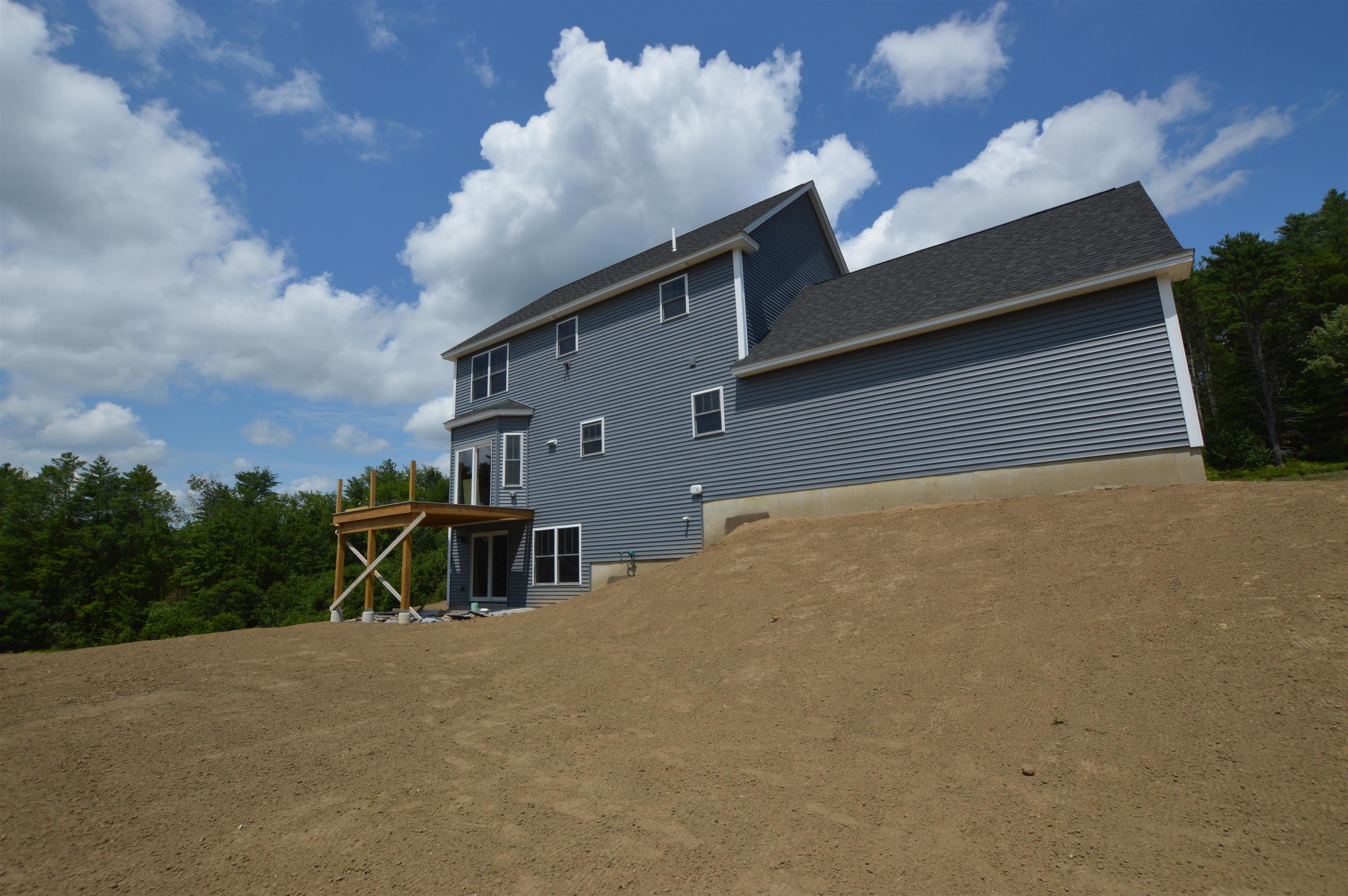 Concord, New Hampshire 03301, United States, 3 Bedrooms Bedrooms, ,3 BathroomsBathrooms,Residential,Active,117115