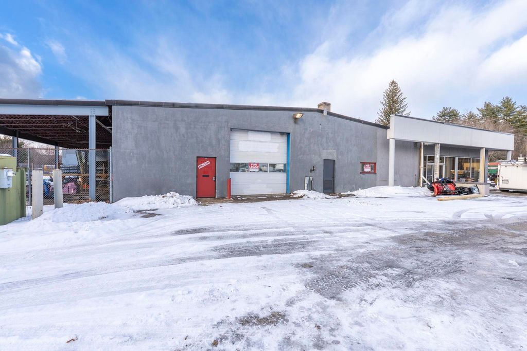 Photo of 166 W Main Street #Unit A, Hillsborough, NH 03244 (MLS # 5072147)