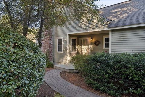 Photo of 25 Atherton Lane, Amherst, NH 03031 (MLS # 5066444)