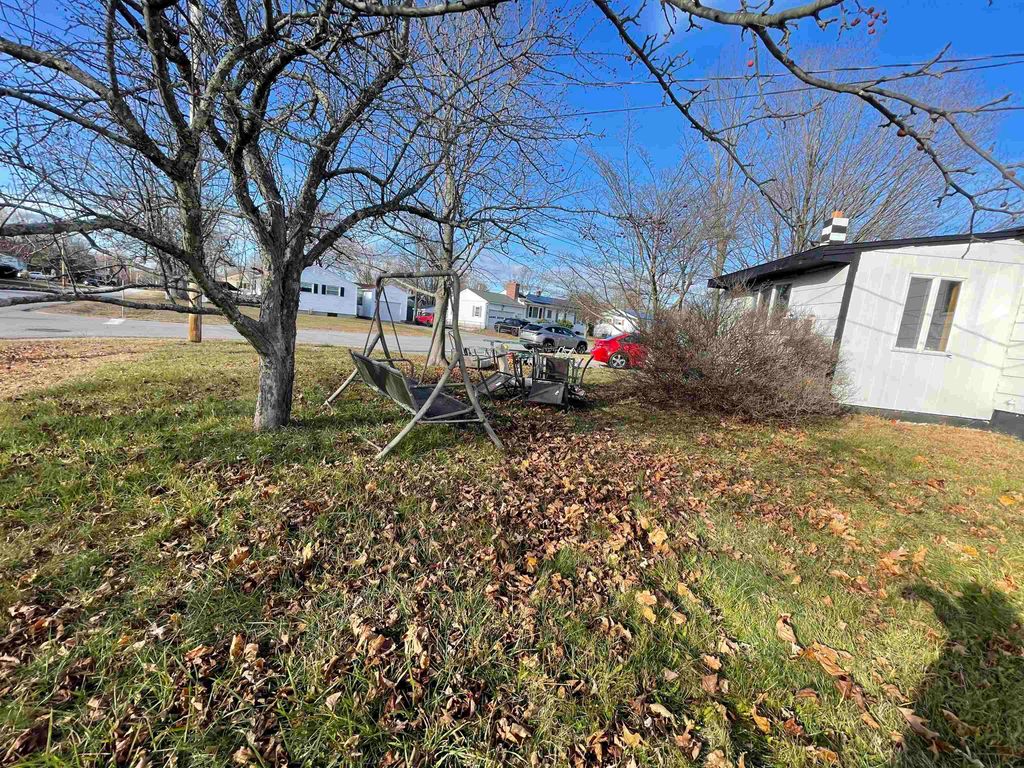 Photo of 38 Western Avenue, Rochester, NH 03867 (MLS # 5069455)