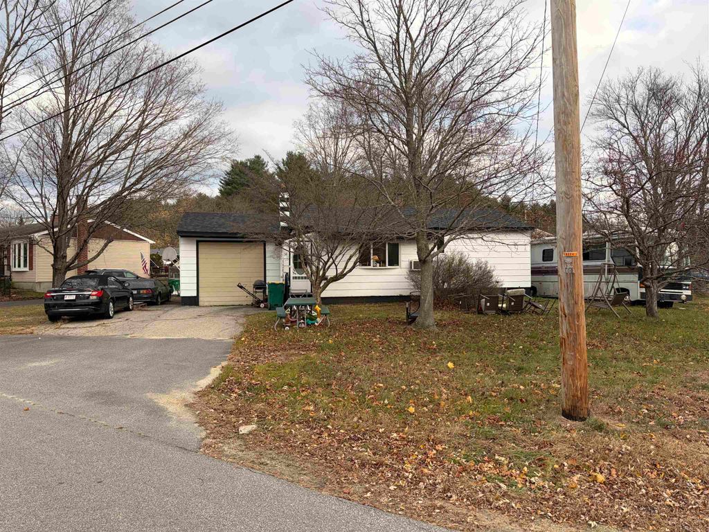 Photo of 38 Western Avenue, Rochester, NH 03867 (MLS # 5069455)