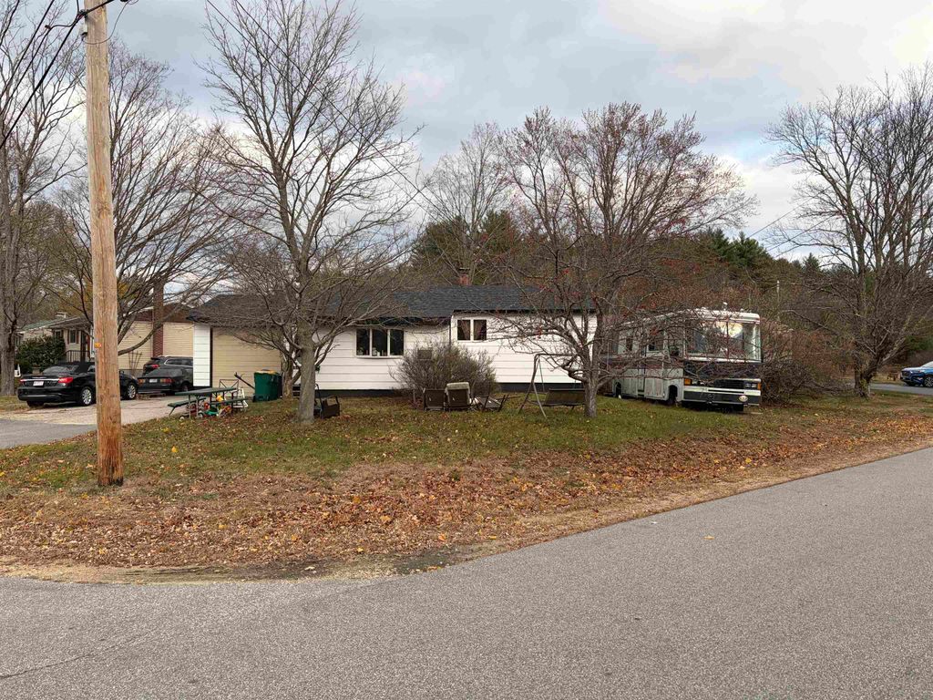 Photo of 38 Western Avenue, Rochester, NH 03867 (MLS # 5069455)