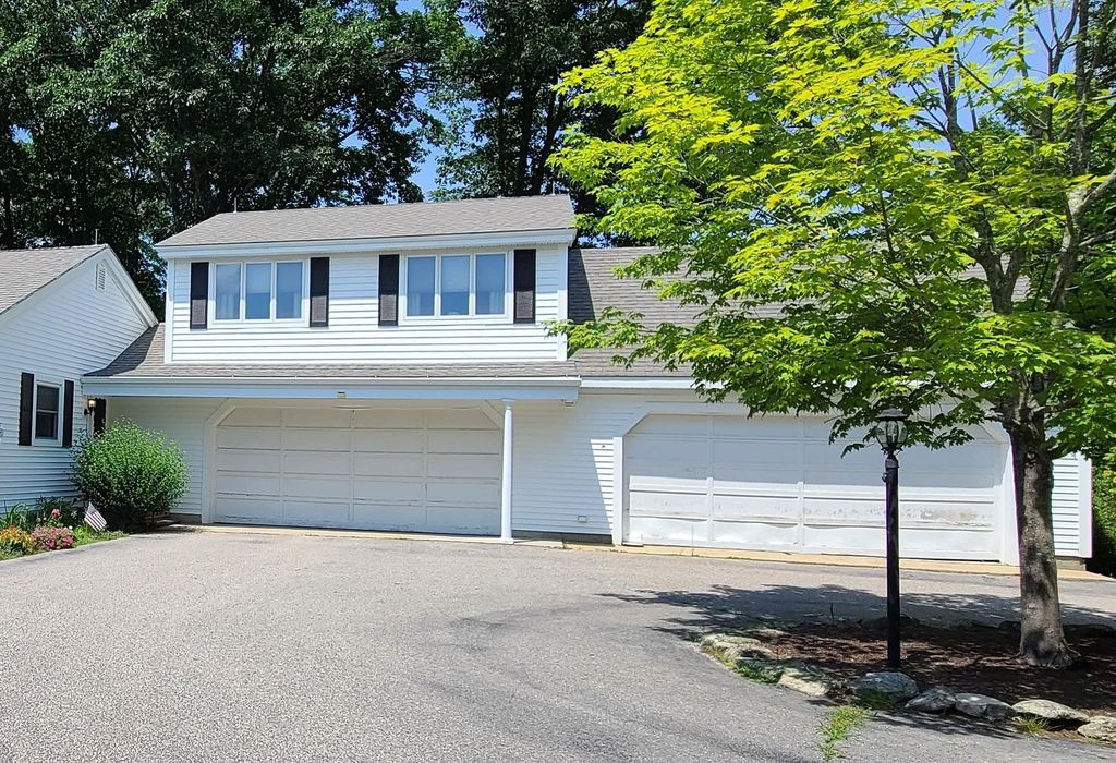 Photo of 17 Highland Terrace, Wolfeboro, NH 03894 (MLS # 5076064)