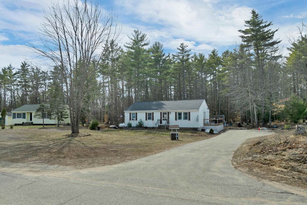 Photo of 74 Whitelaw Drive, Conway, NH 03813 (MLS # 5083357)