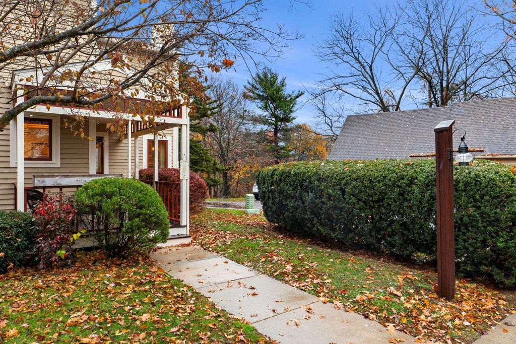 Photo of 124 Spinnaker Way, Portsmouth, NH 03801 (MLS # 5069333)