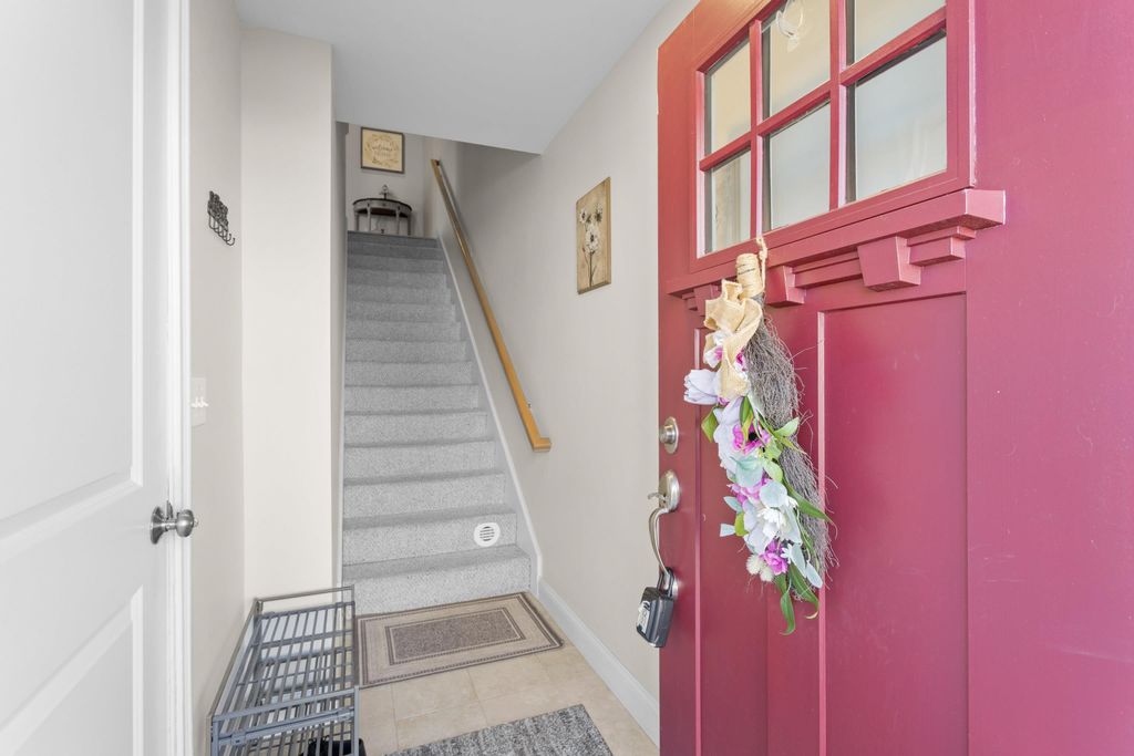 Photo of 14 Manor Drive #C, Hooksett, NH 03106 (MLS # 5080789)