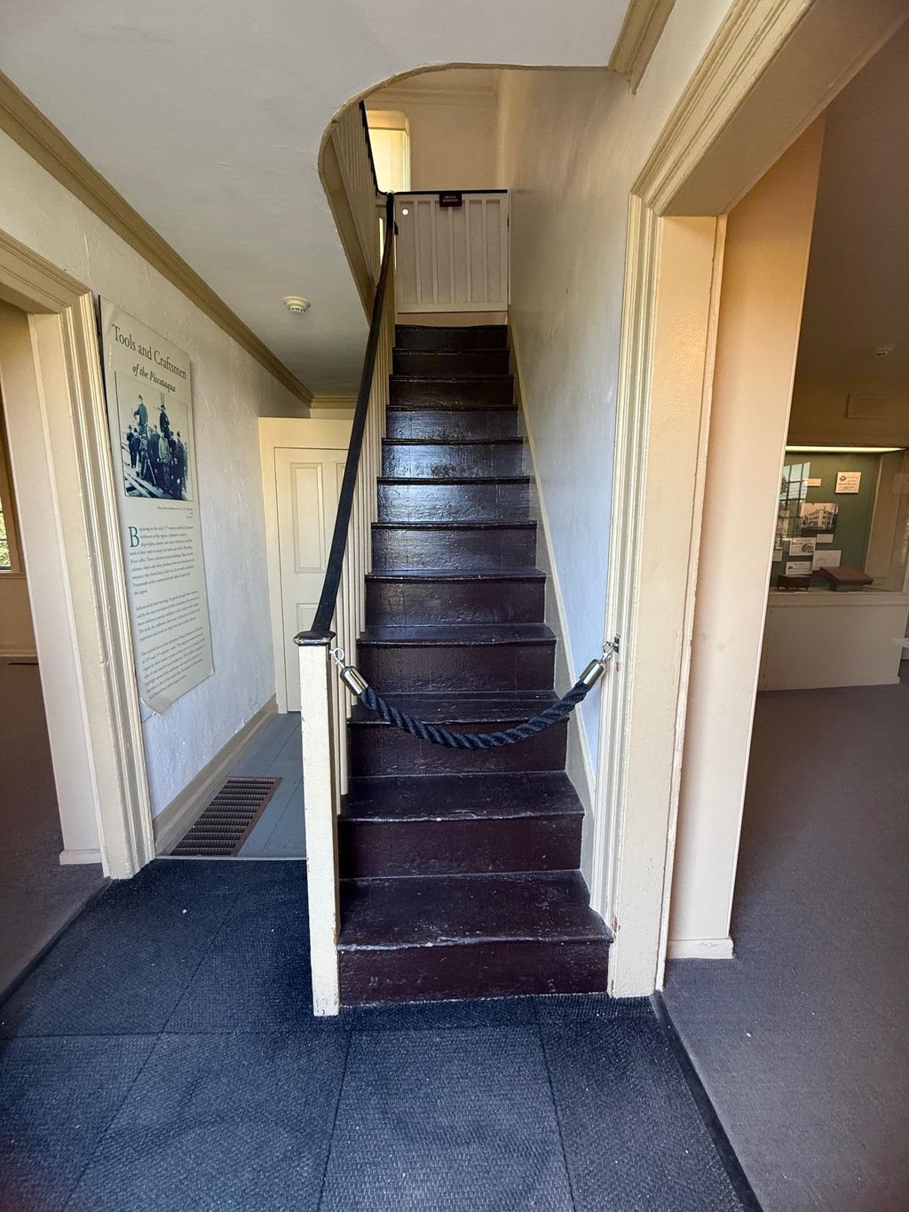 Photo of 43 Puddle Lane, Portsmouth, NH 03801 (MLS # 5065350)