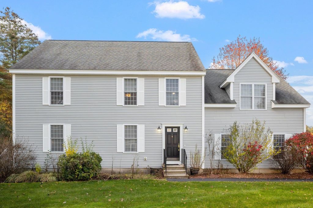 Photo of 131 Forest Hill Way, Manchester, NH 03109 (MLS # 5054906)
