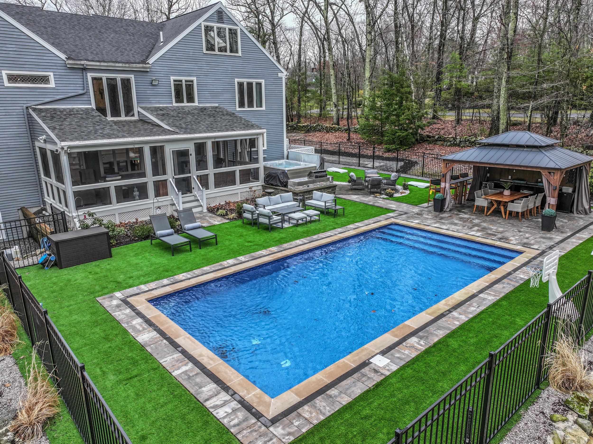 Windham, New Hampshire 03087, United States, 4 Bedrooms Bedrooms, ,4 BathroomsBathrooms,Residential,Pending,103694