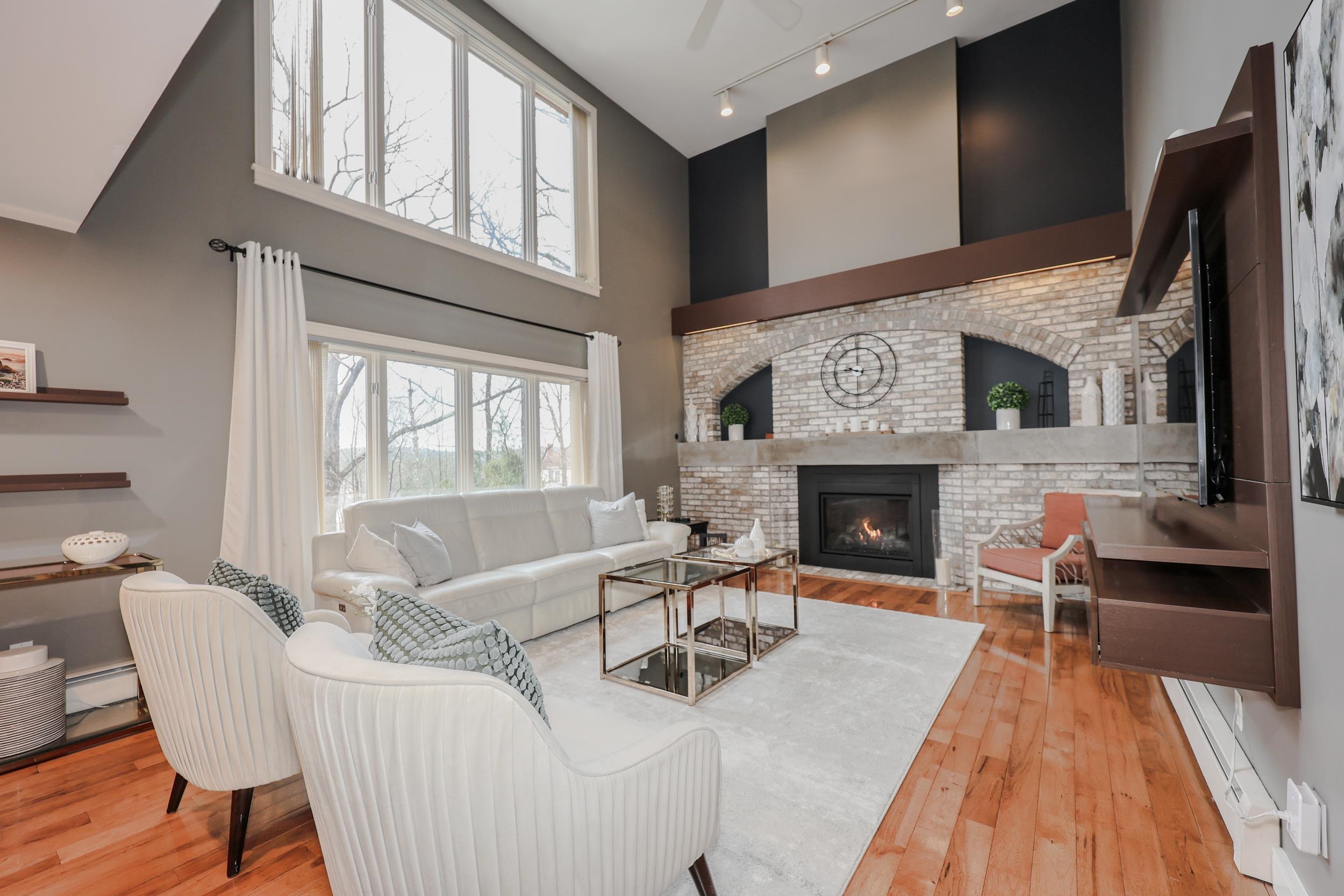 Windham, New Hampshire 03087, United States, 4 Bedrooms Bedrooms, ,4 BathroomsBathrooms,Residential,Pending,103694