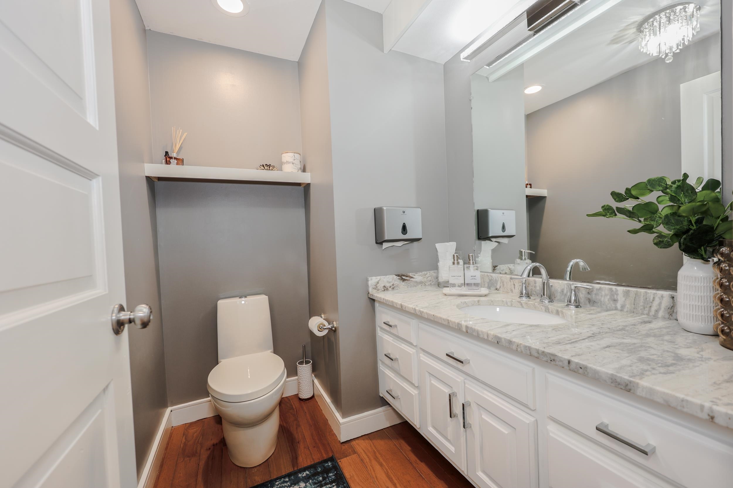 Windham, New Hampshire 03087, United States, 4 Bedrooms Bedrooms, ,4 BathroomsBathrooms,Residential,Pending,103694