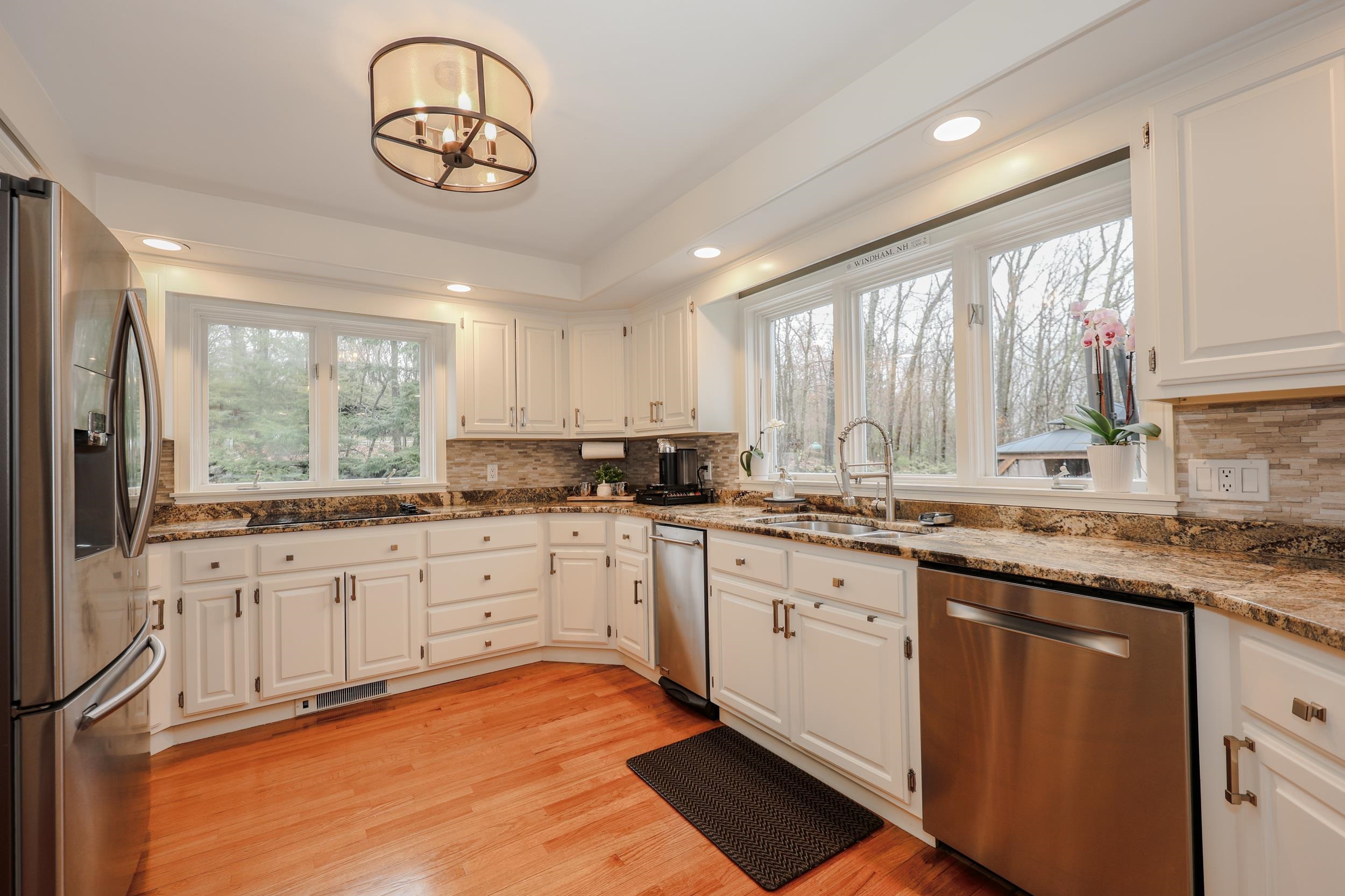 Windham, New Hampshire 03087, United States, 4 Bedrooms Bedrooms, ,4 BathroomsBathrooms,Residential,Pending,103694