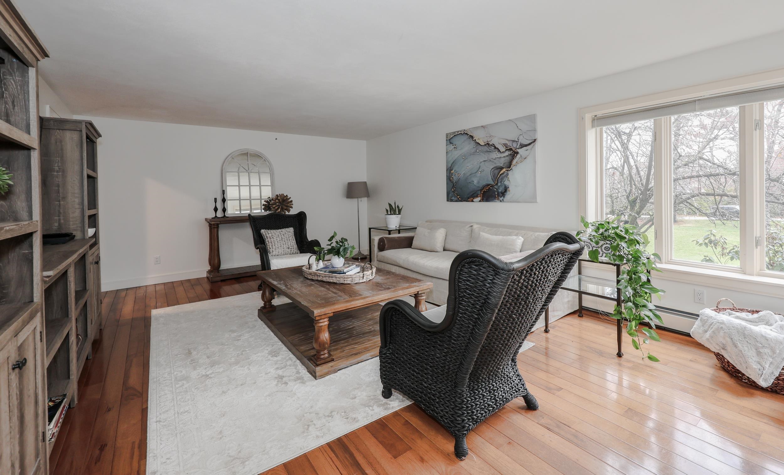 Windham, New Hampshire 03087, United States, 4 Bedrooms Bedrooms, ,4 BathroomsBathrooms,Residential,Pending,103694