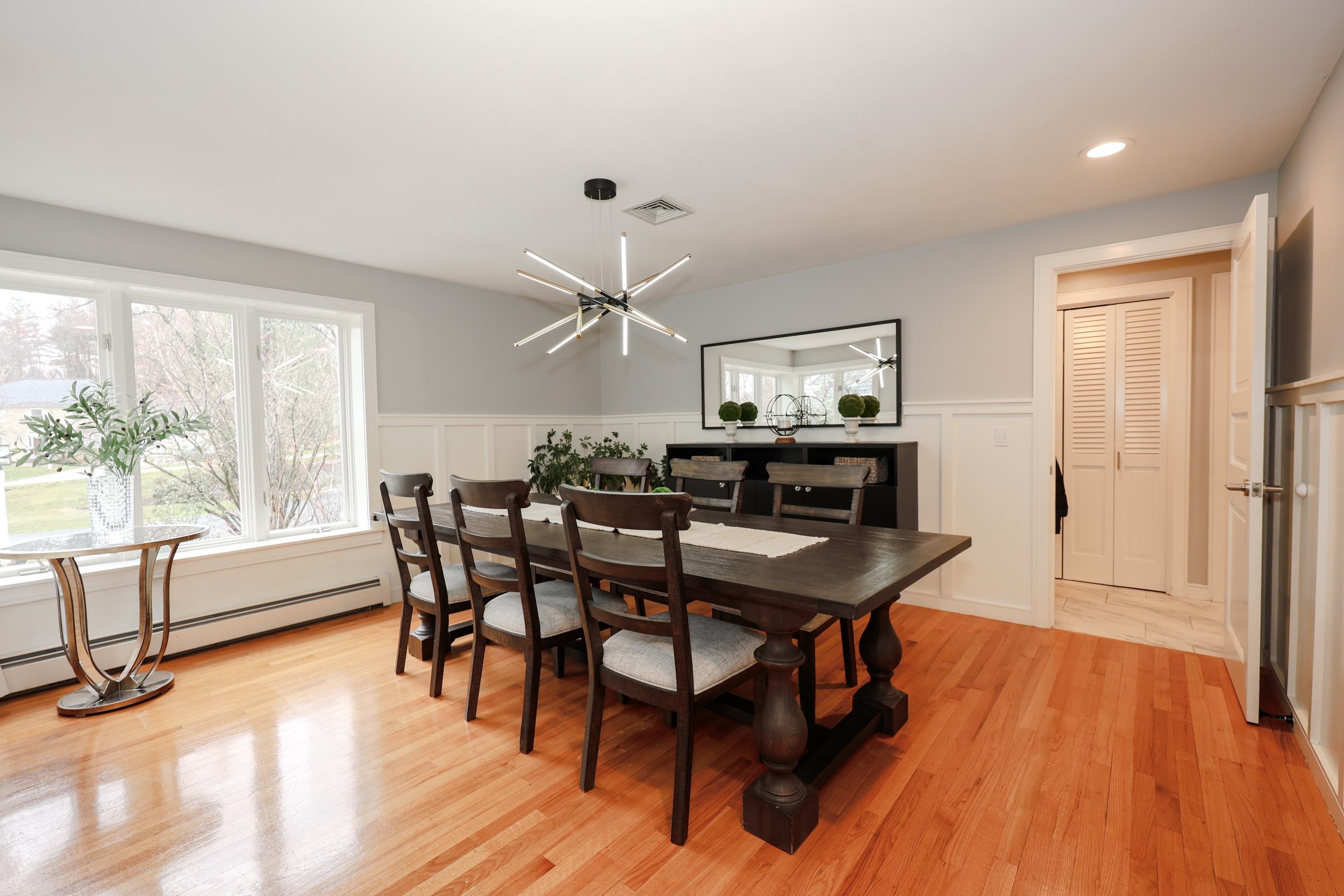 Windham, New Hampshire 03087, United States, 4 Bedrooms Bedrooms, ,4 BathroomsBathrooms,Residential,Pending,103694