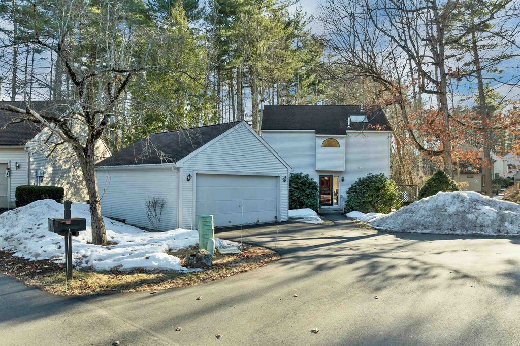 Photo of 2 Tanager Court, Merrimack, NH 03054 (MLS # 5080002)