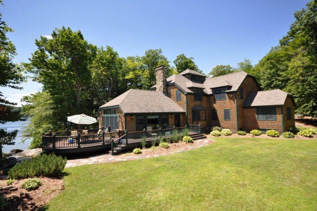 Photo of 118 Woodlands Road, Alton, NH 03810 (MLS # 4735633)