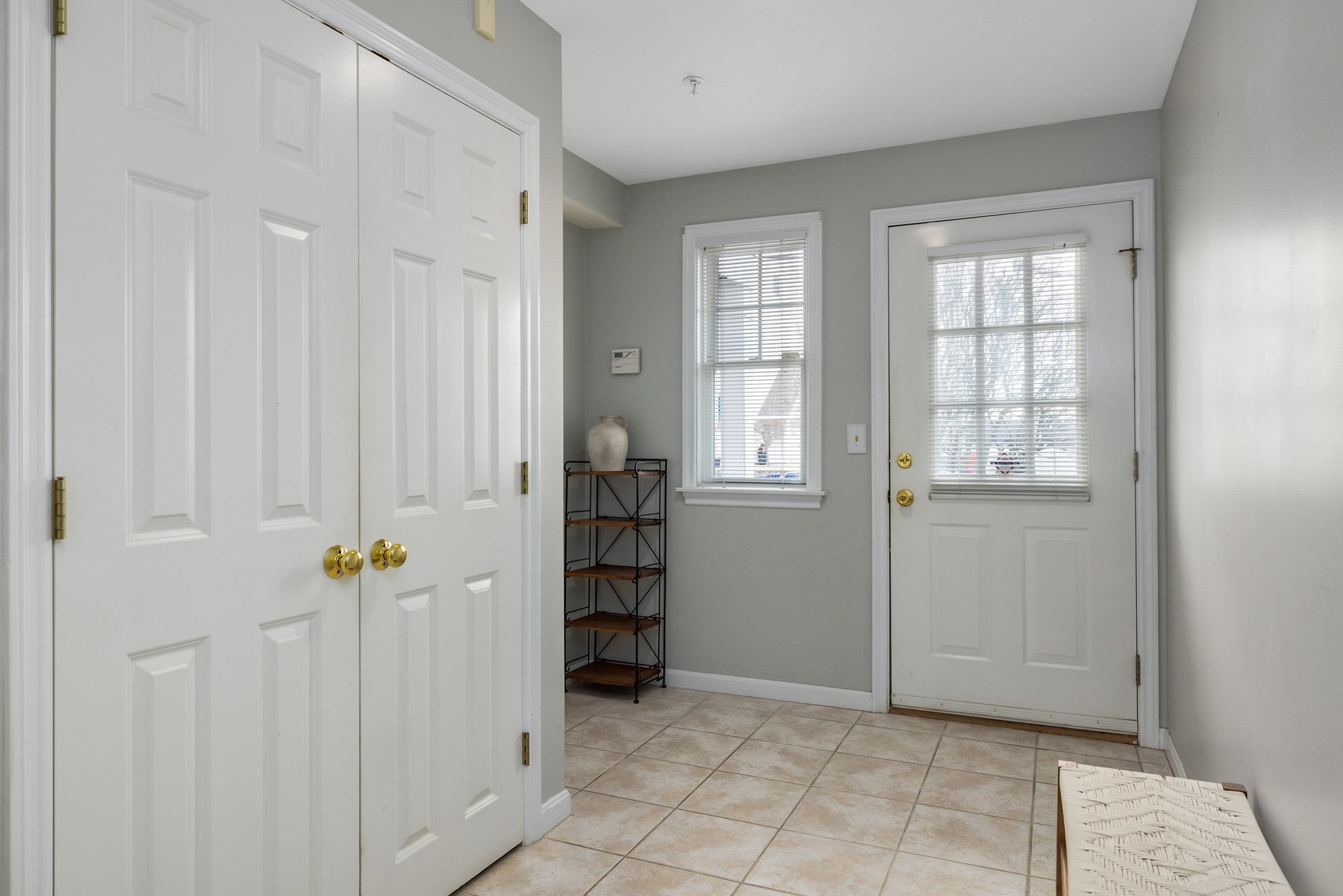 520 Ocean Boulevard 10