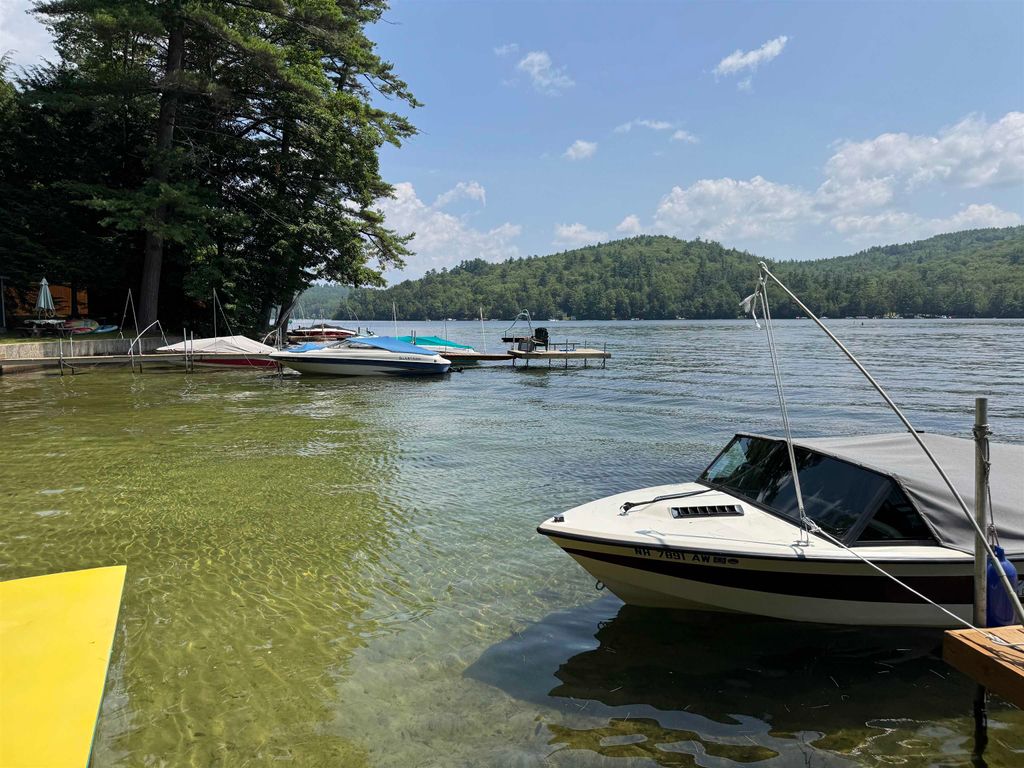 Photo of 37 Old Ledge Road, Holderness, NH 03245 (MLS # 5056979)