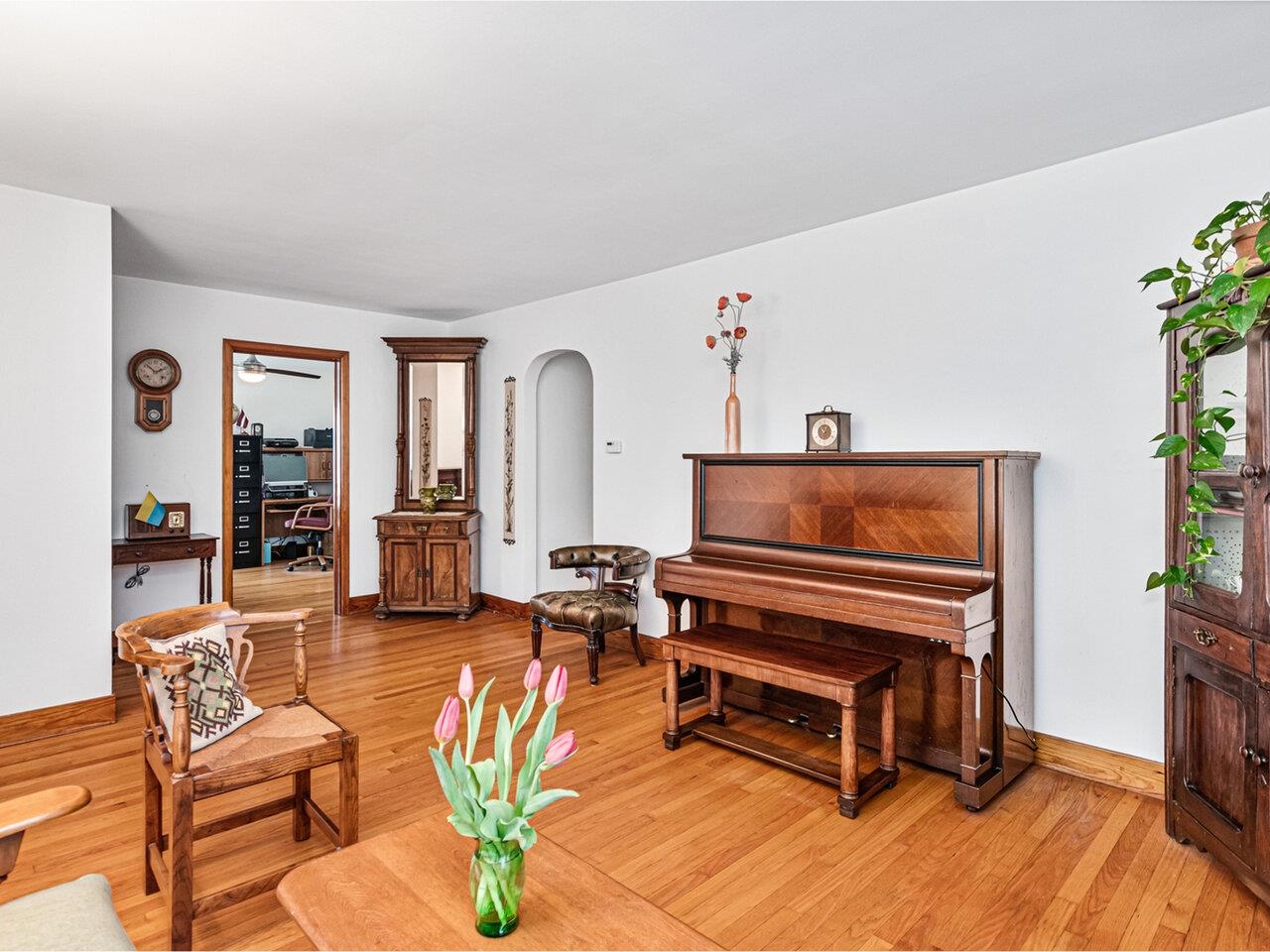 49 Oakland Terrace