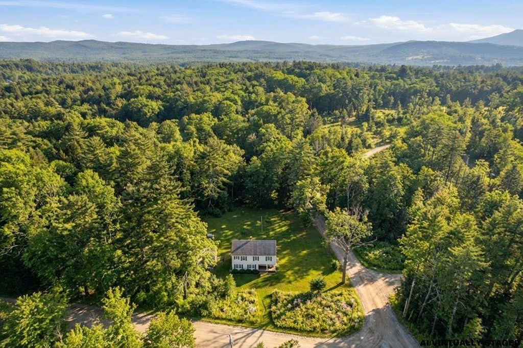 Photo of 44 Buttercup Lane, Antrim, NH 03440 (MLS # 5076170)
