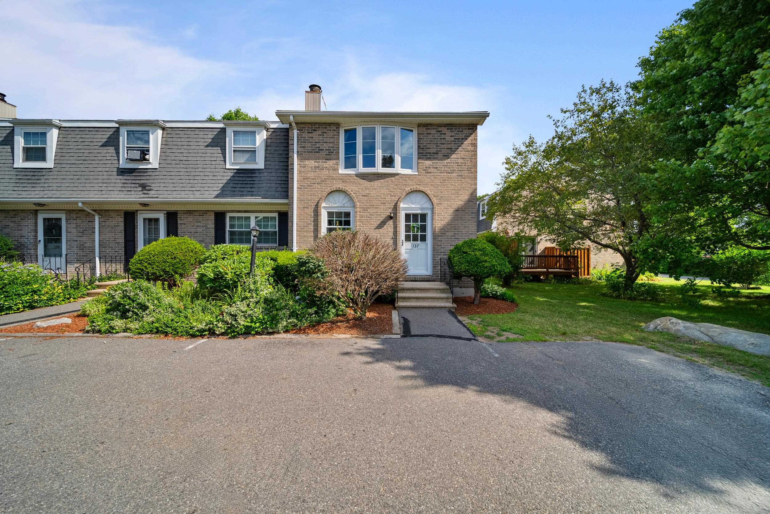 137 Fieldstone Drive