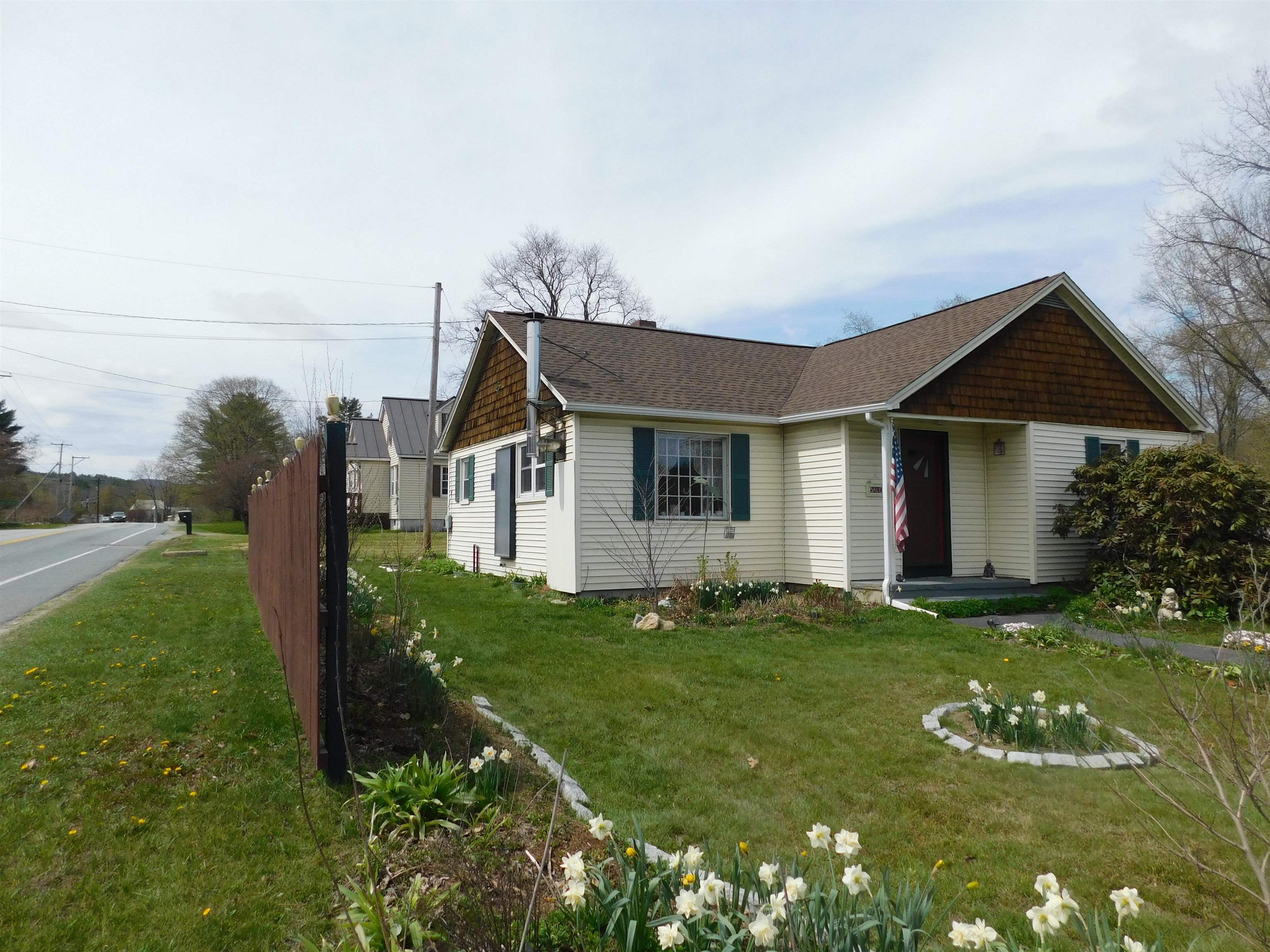 15 Breezy Lane