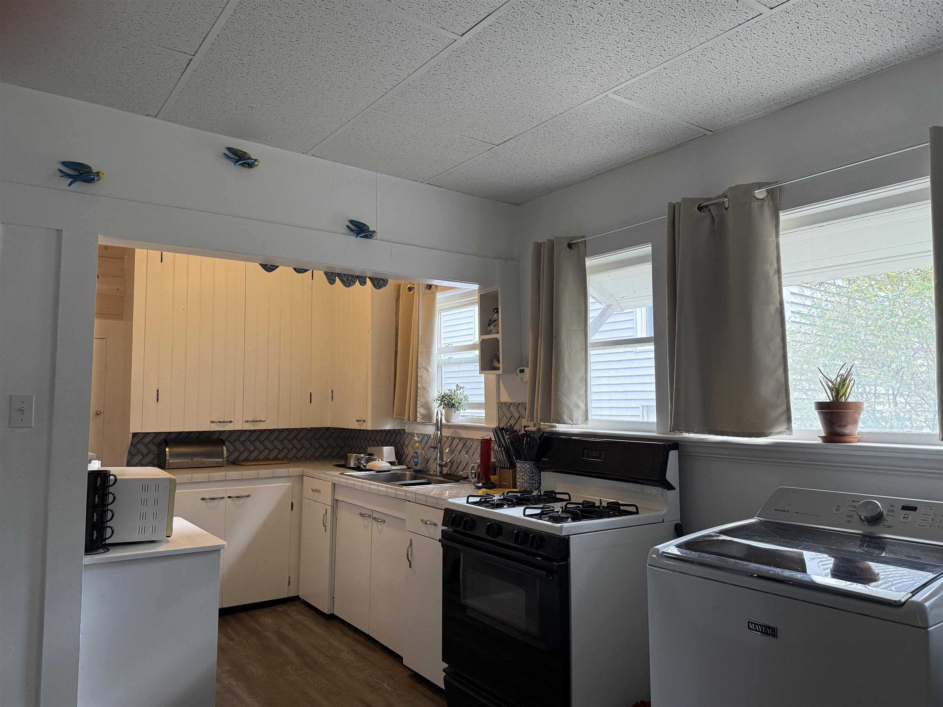 1403 Back Center Road