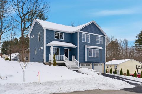 Photo of 9 Michelle Drive, Nashua, NH 03062 (MLS # 5071831)