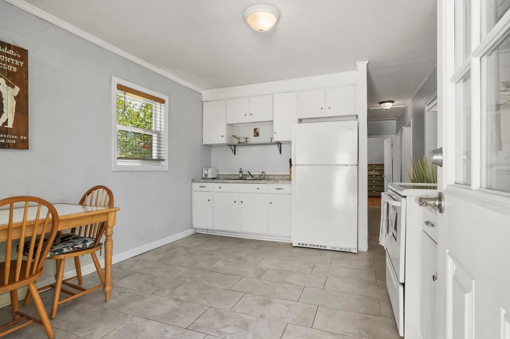 Photo of 70 Ruth Avenue, Manchester, NH 03109 (MLS # 5064727)