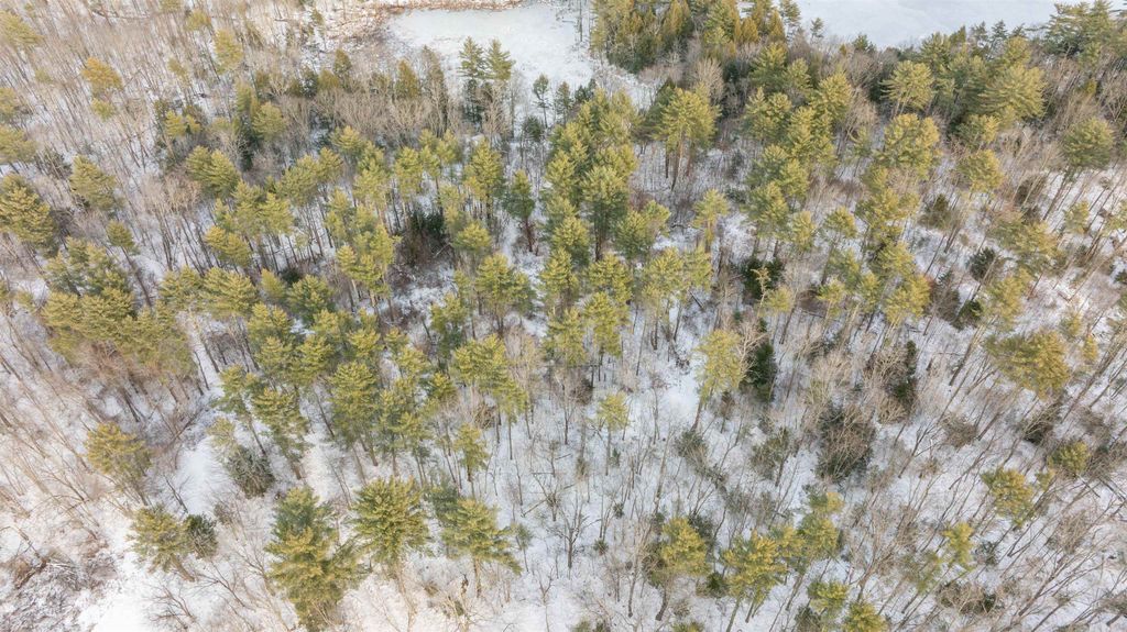 Photo of 562 Chester Road, Auburn, NH 03032 (MLS # 5071864)