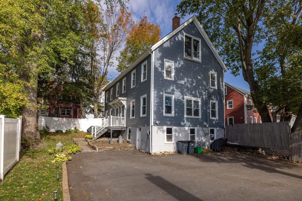 Photo of 25 Morning Street, Portsmouth, NH 03801 (MLS # 5066211)