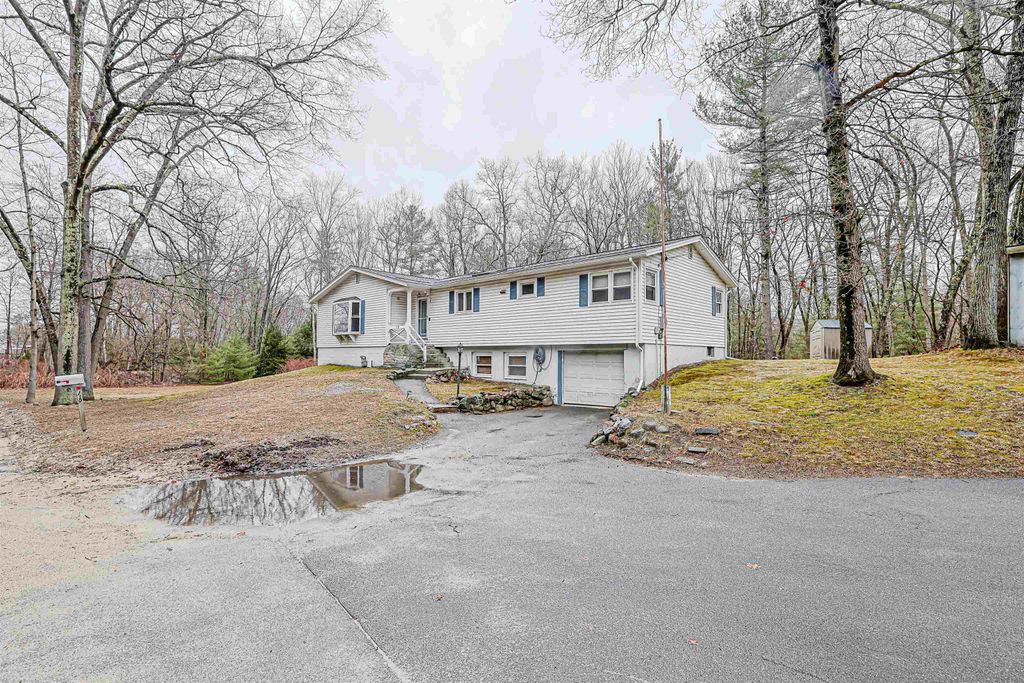 Photo of 119 Belknap Road, Hudson, NH 03051 (MLS # 5082281)