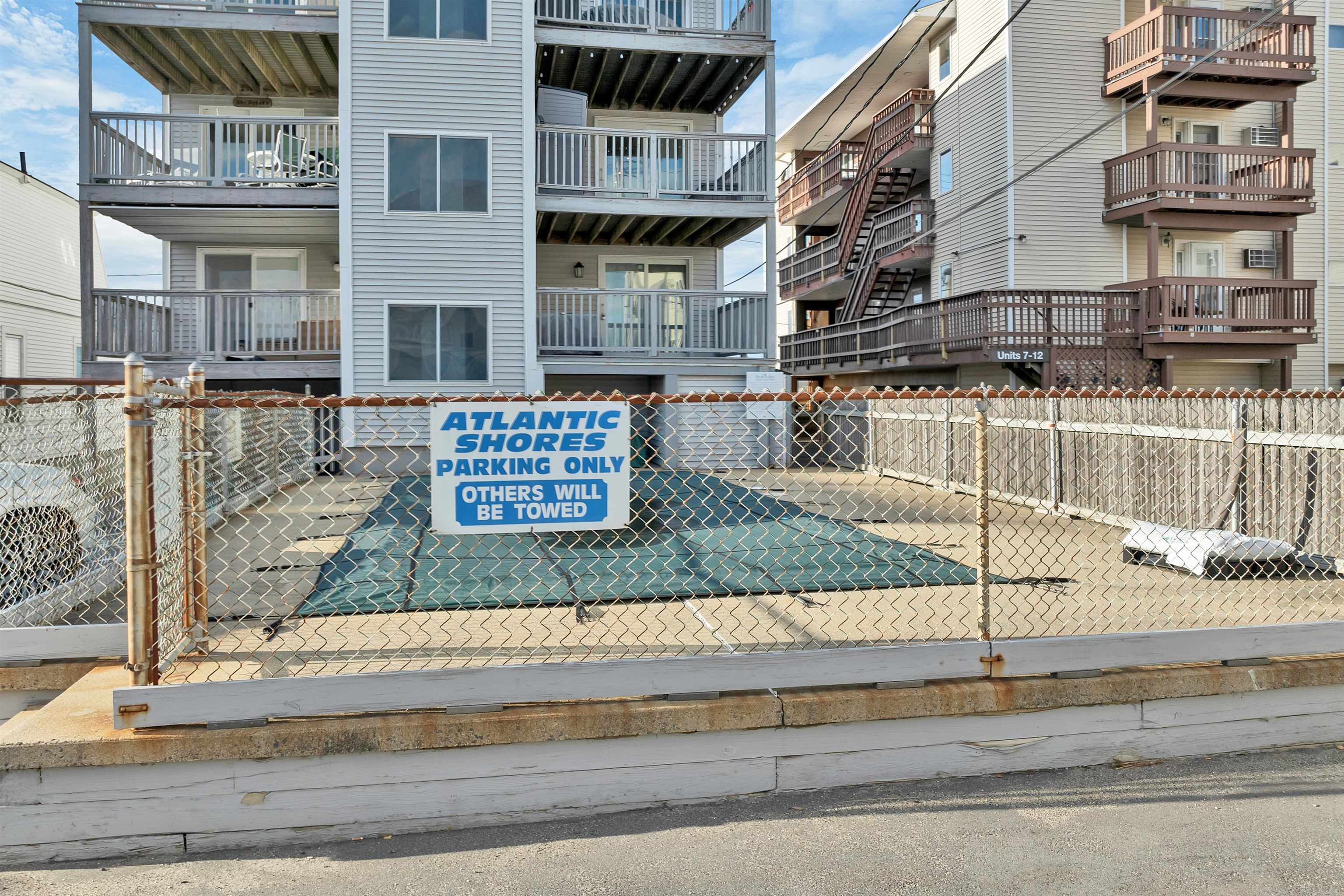 421 Ocean Boulevard N1