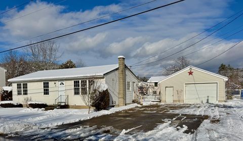 Photo of 20 Bilo Avenue, Winchester, NH 03447 (MLS # 5074463)
