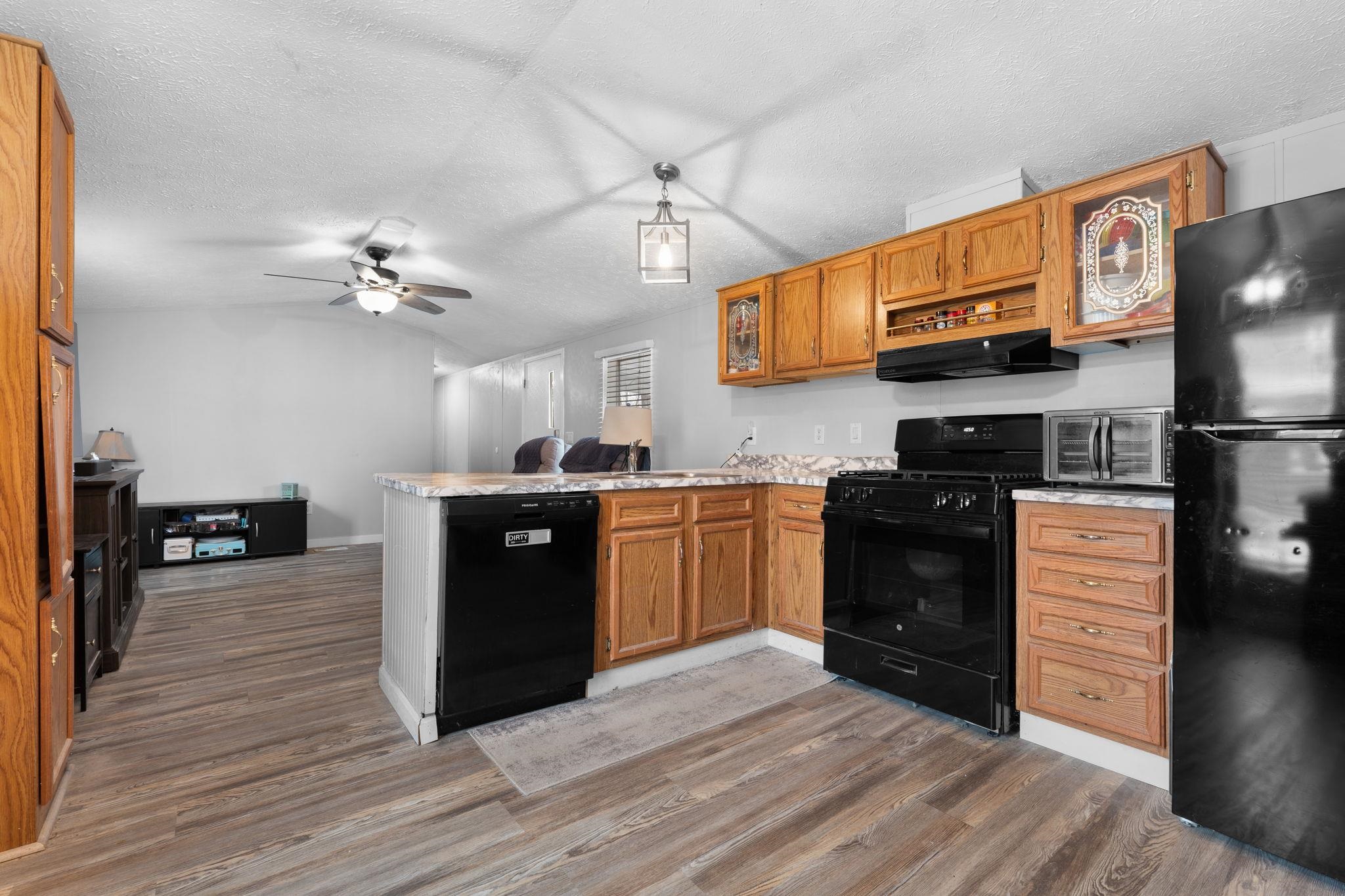 134 Colonial Village