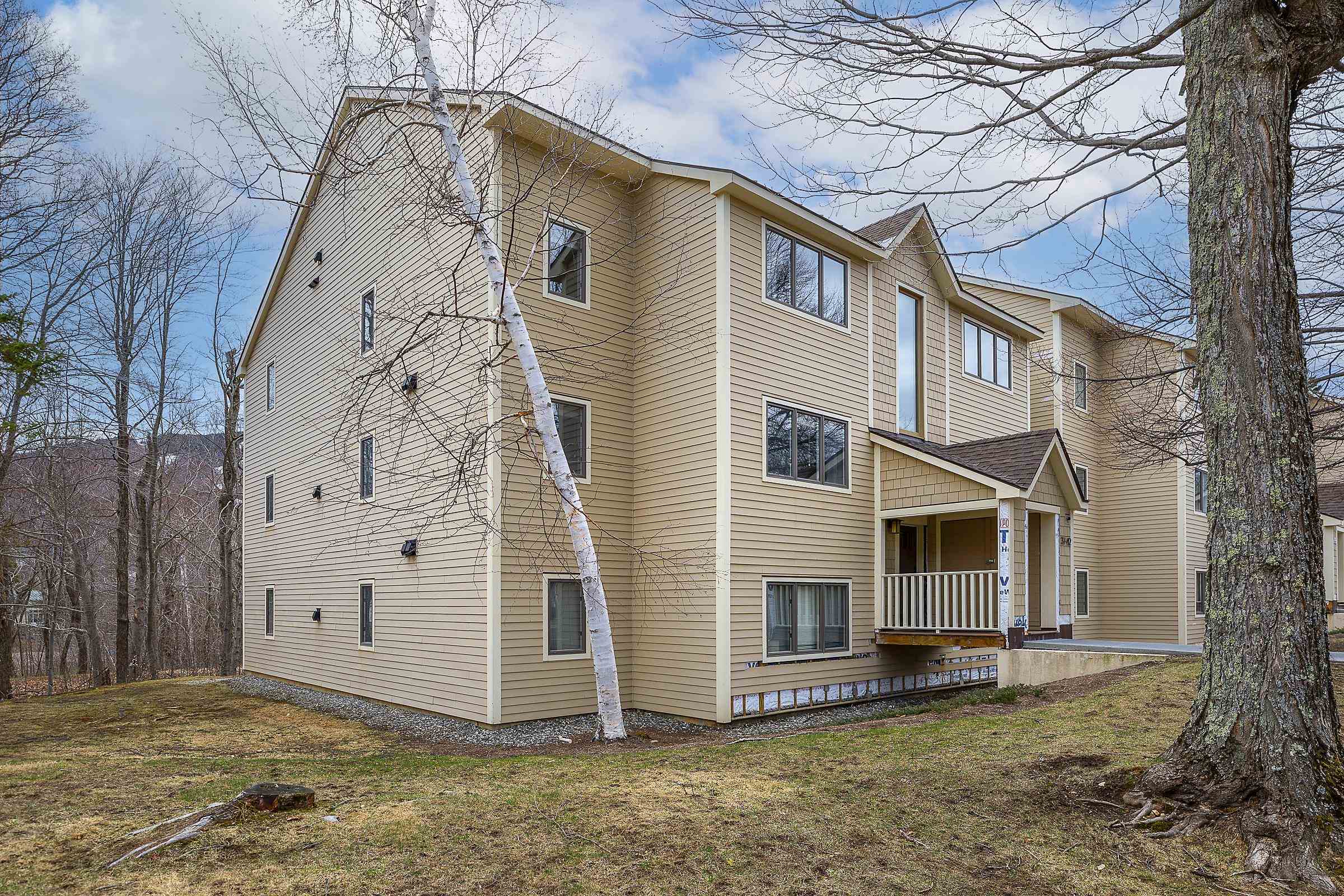 Stratton, Vermont 05155, United States, 2 Bedrooms Bedrooms, ,2 BathroomsBathrooms,Residential,Active,113883