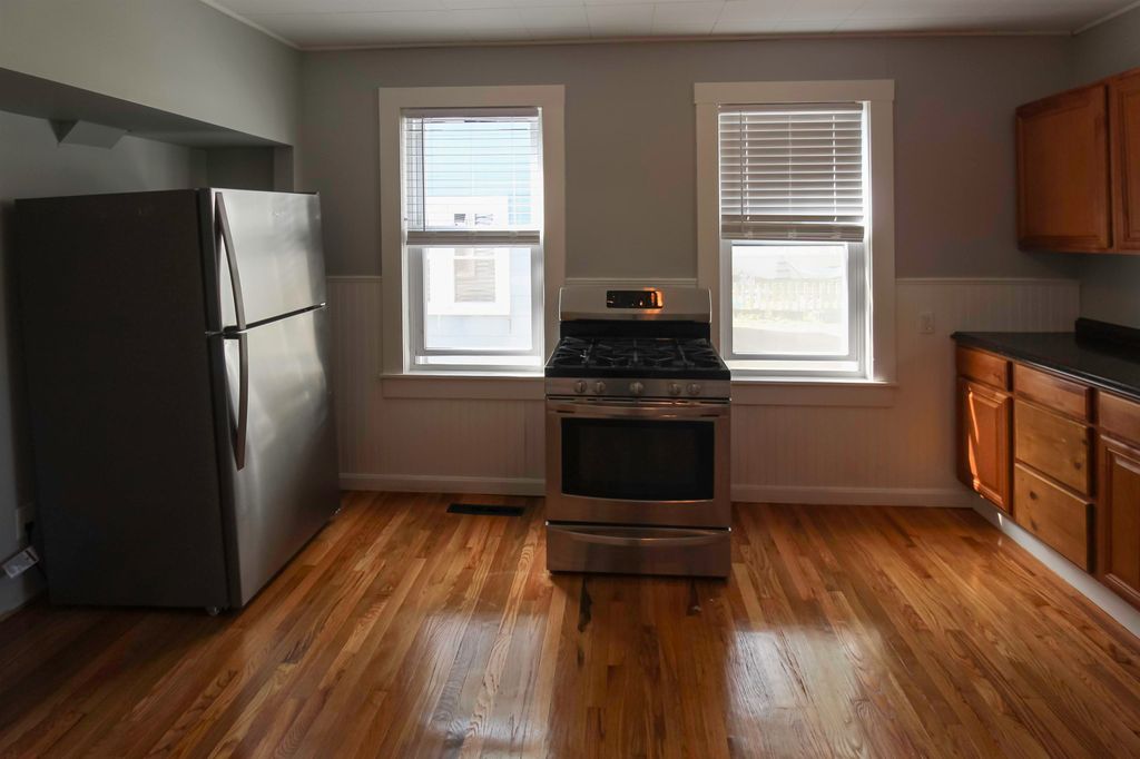 Photo of 41 Clinton Street, Portsmouth, NH 03801 (MLS # 5060272)