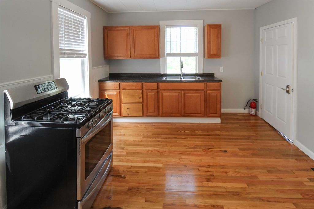 Photo of 41 Clinton Street, Portsmouth, NH 03801 (MLS # 5060272)