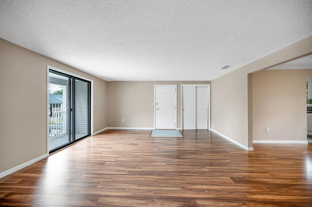 Photo of 3 Snow Circle #N3, Nashua, NH 03062 (MLS # 5088424)