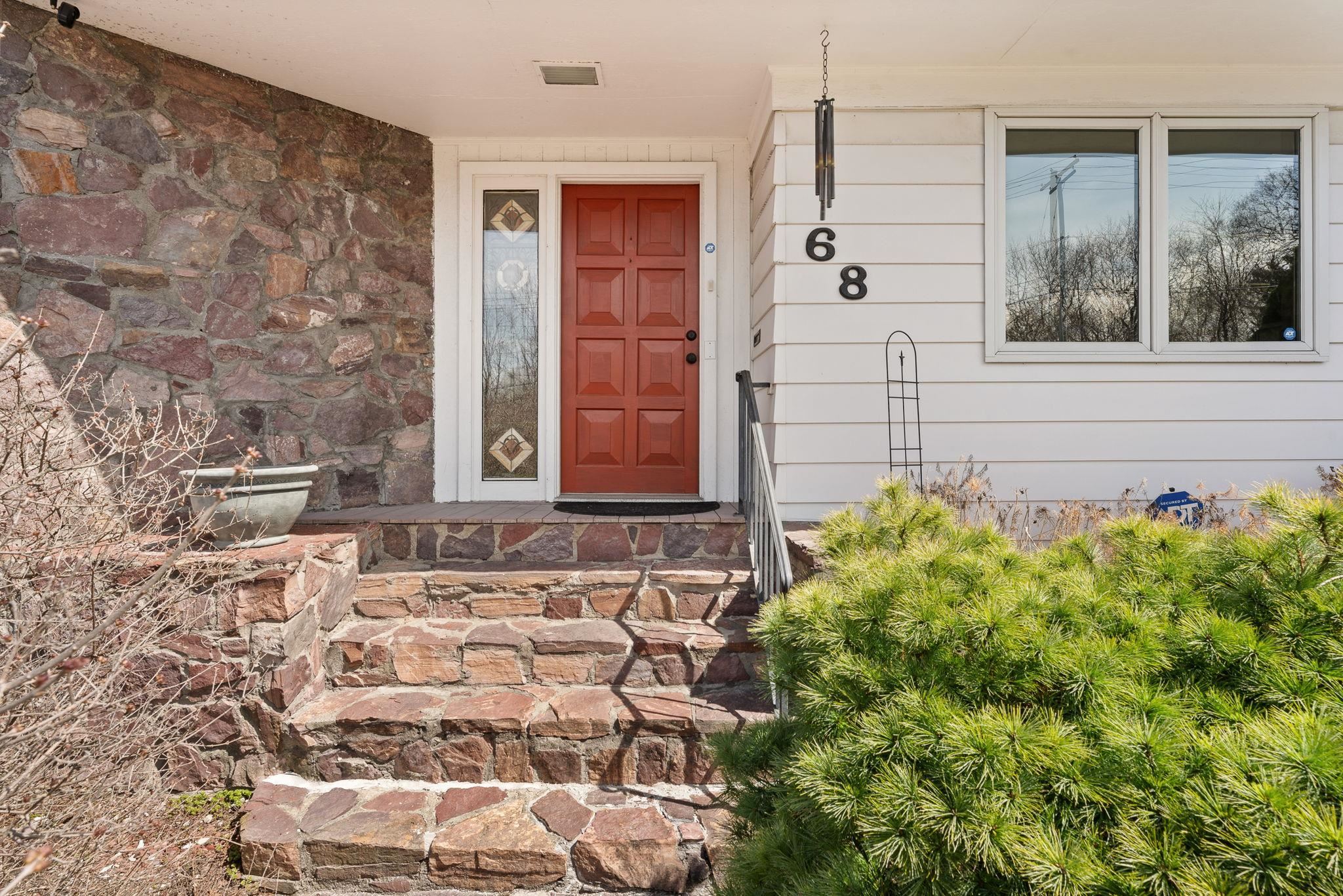 68 Ledge Road