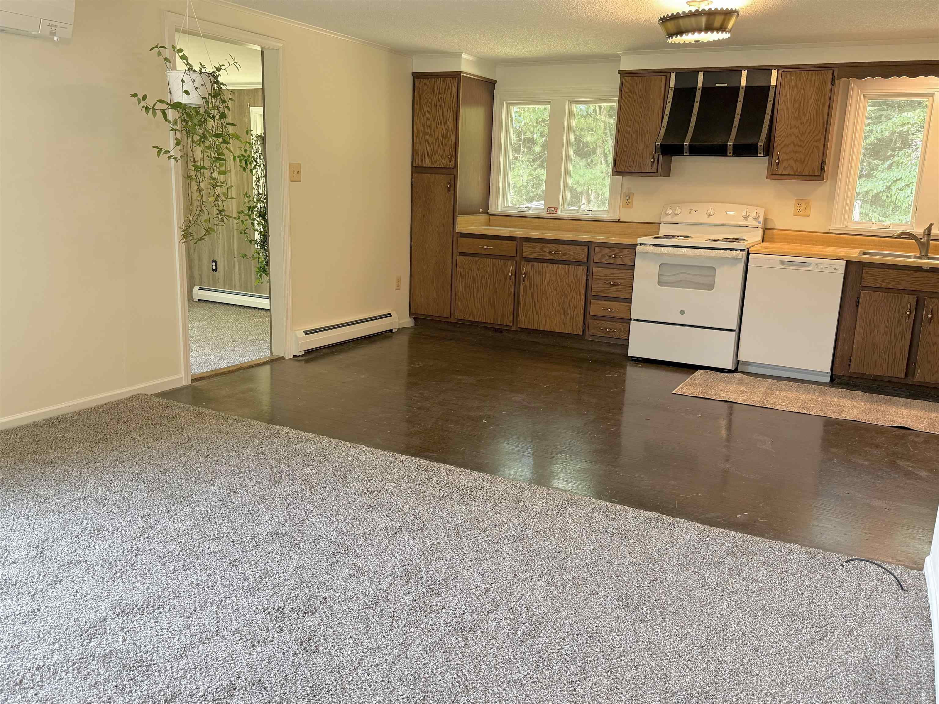 112 Breezy Acres Drive