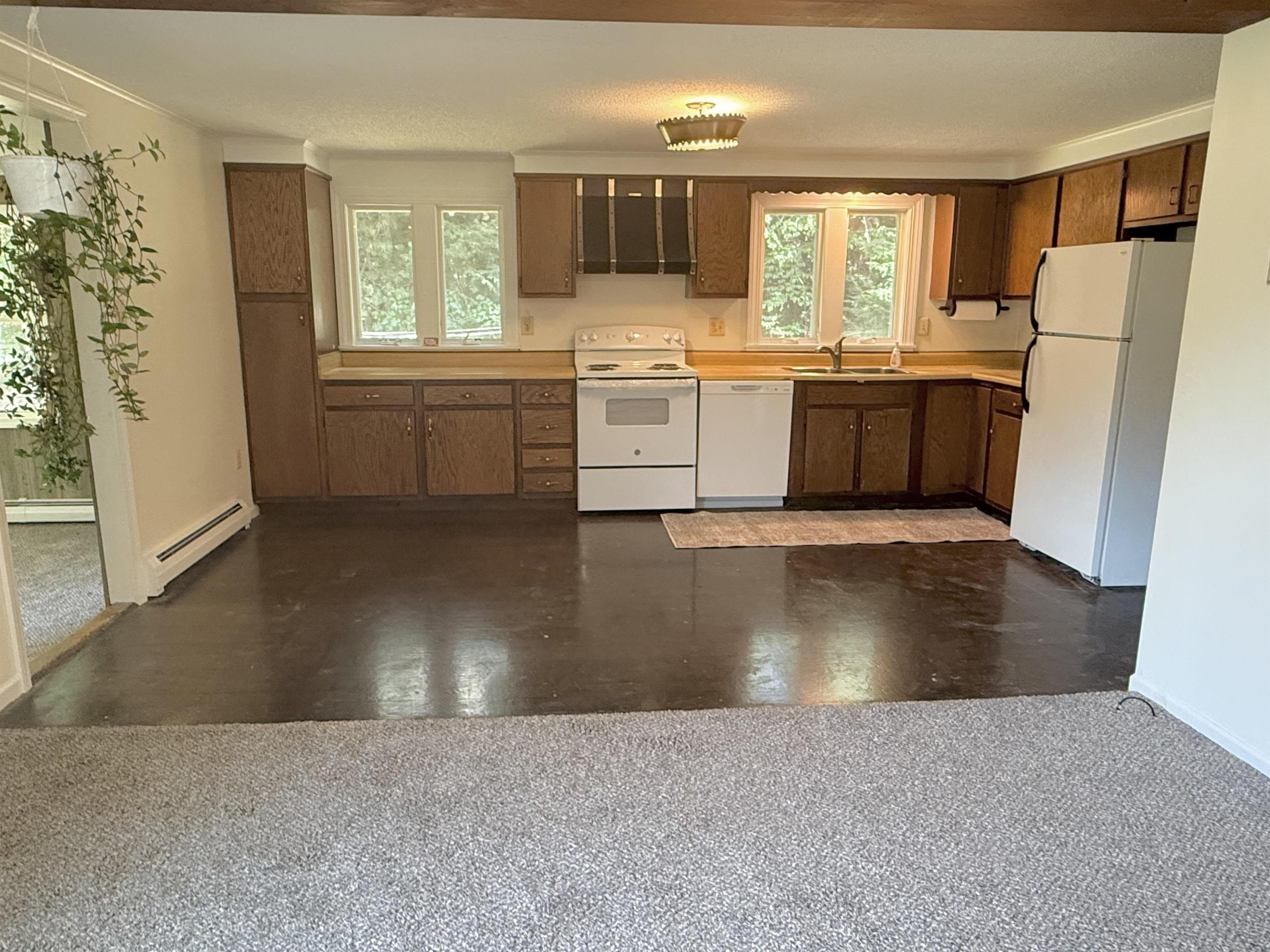 112 Breezy Acres Drive