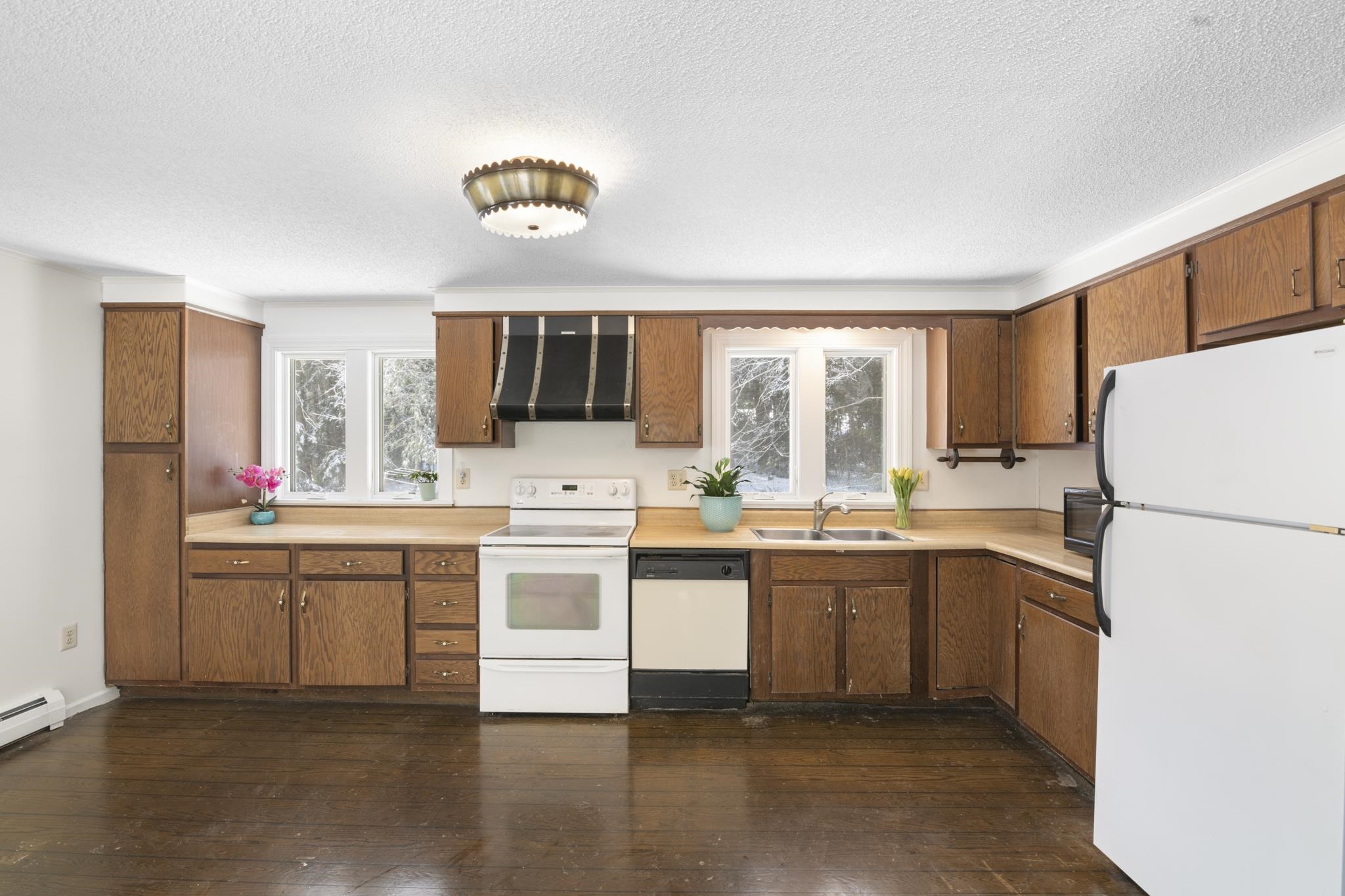 112 Breezy Acres Drive