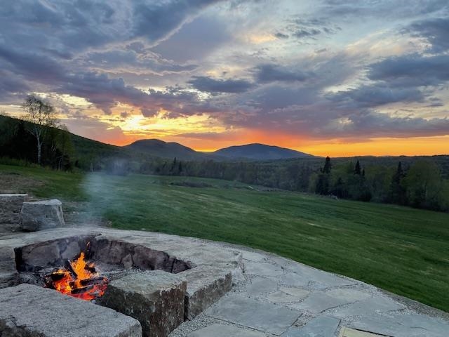 Columbia, New Hampshire 03576, United States, 6 Bedrooms Bedrooms, ,5 BathroomsBathrooms,Residential,Active,141463