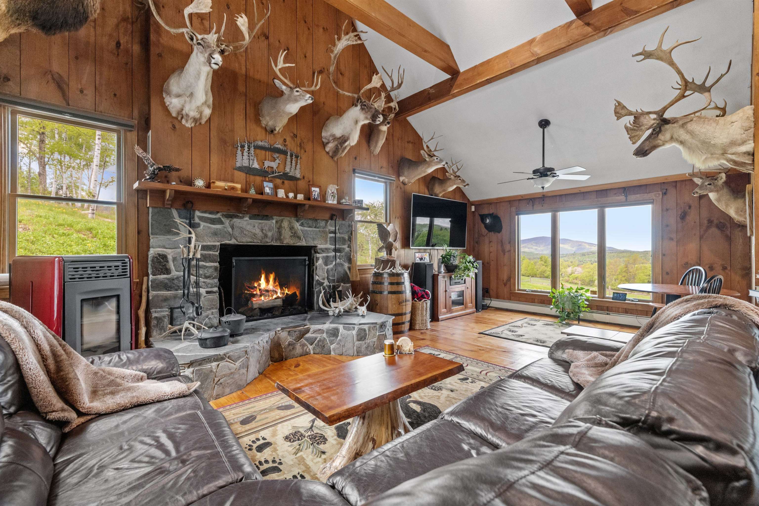 Columbia, New Hampshire 03576, United States, 6 Bedrooms Bedrooms, ,5 BathroomsBathrooms,Residential,Active,141463