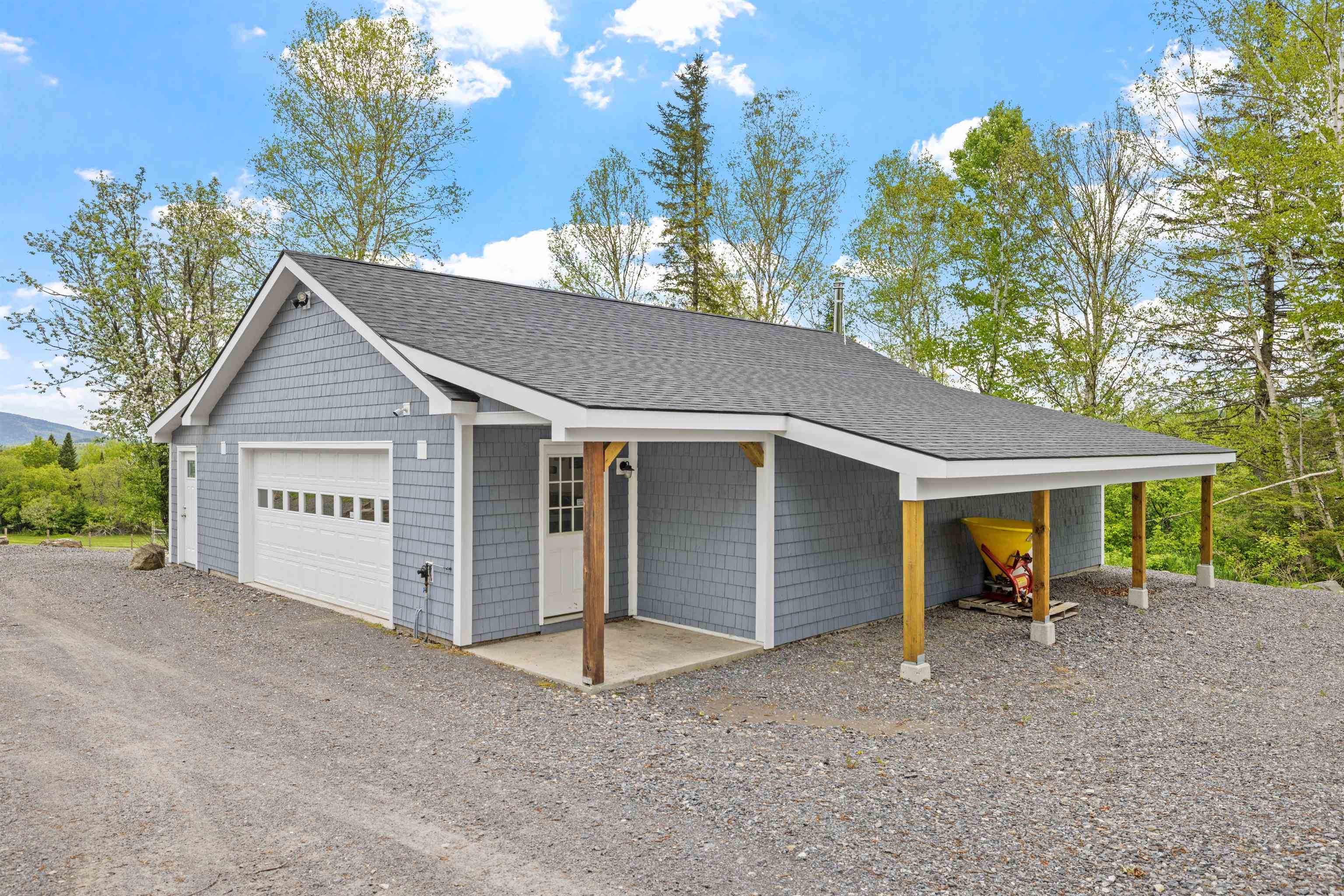 Columbia, New Hampshire 03576, United States, 6 Bedrooms Bedrooms, ,5 BathroomsBathrooms,Residential,Active,141463